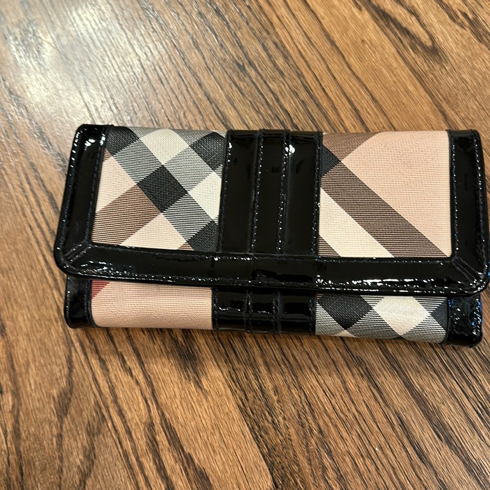 Burberry wallet